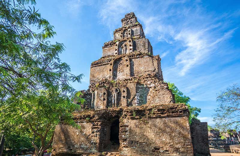 LSL_B2_Exploring-Polonnaruwa-with-your-friends-Heres-what-you-need-to-see_800x520